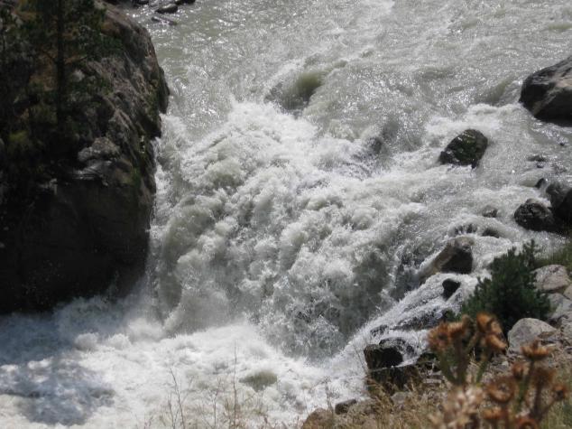 Северная Осетия. Водопад на реке Ардон