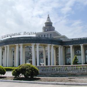 Бесхозная сумка остановила жизнь Минераловодского вокзала