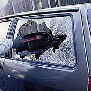 МВД г.Пятигорска попросит не оставлять ночью машины без присмотра